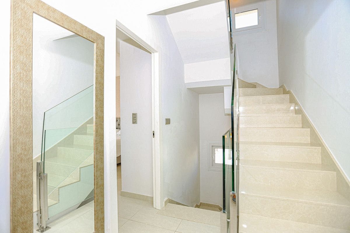 3 bedroom Villa for sale in Rojales - € 550,000 (Ref: 10017858)