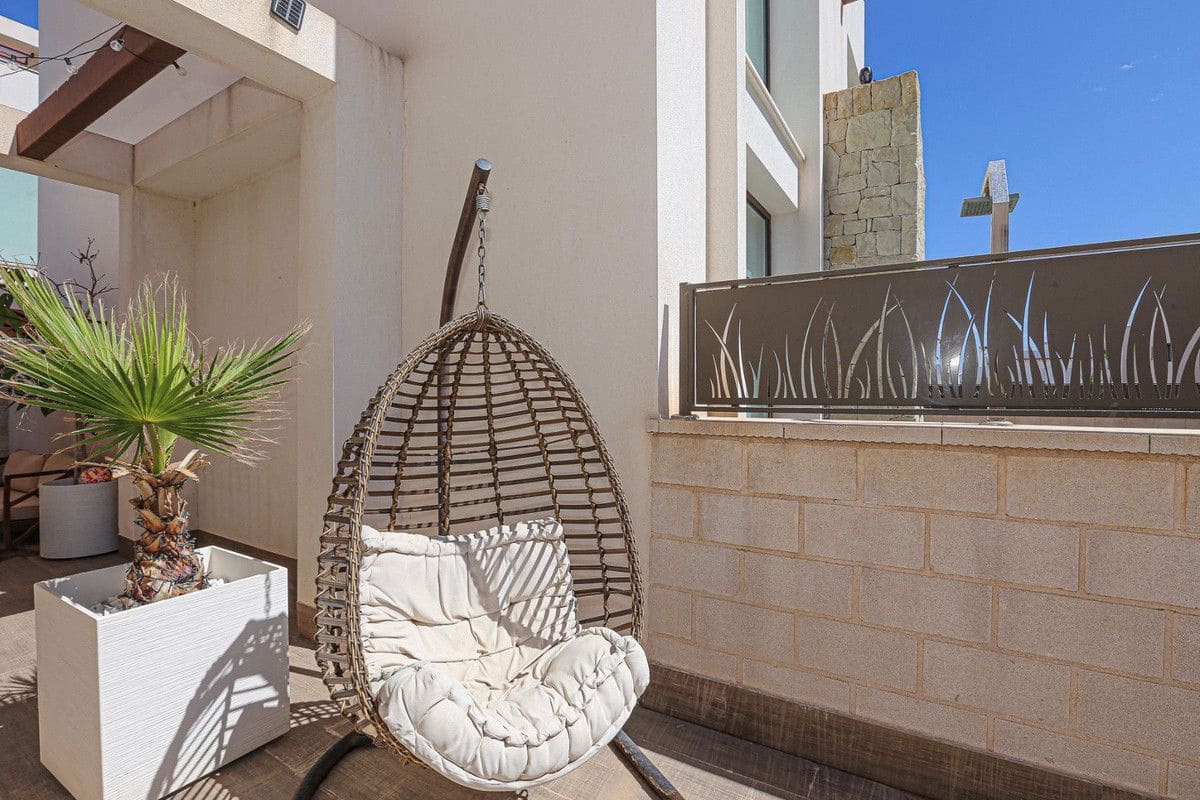 3 bedroom Villa for sale in Rojales - € 550,000 (Ref: 10017858)