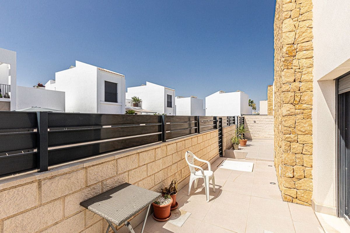 3 soverom Villa til salgs i Rojales - € 425 000 (Ref: 10017860)