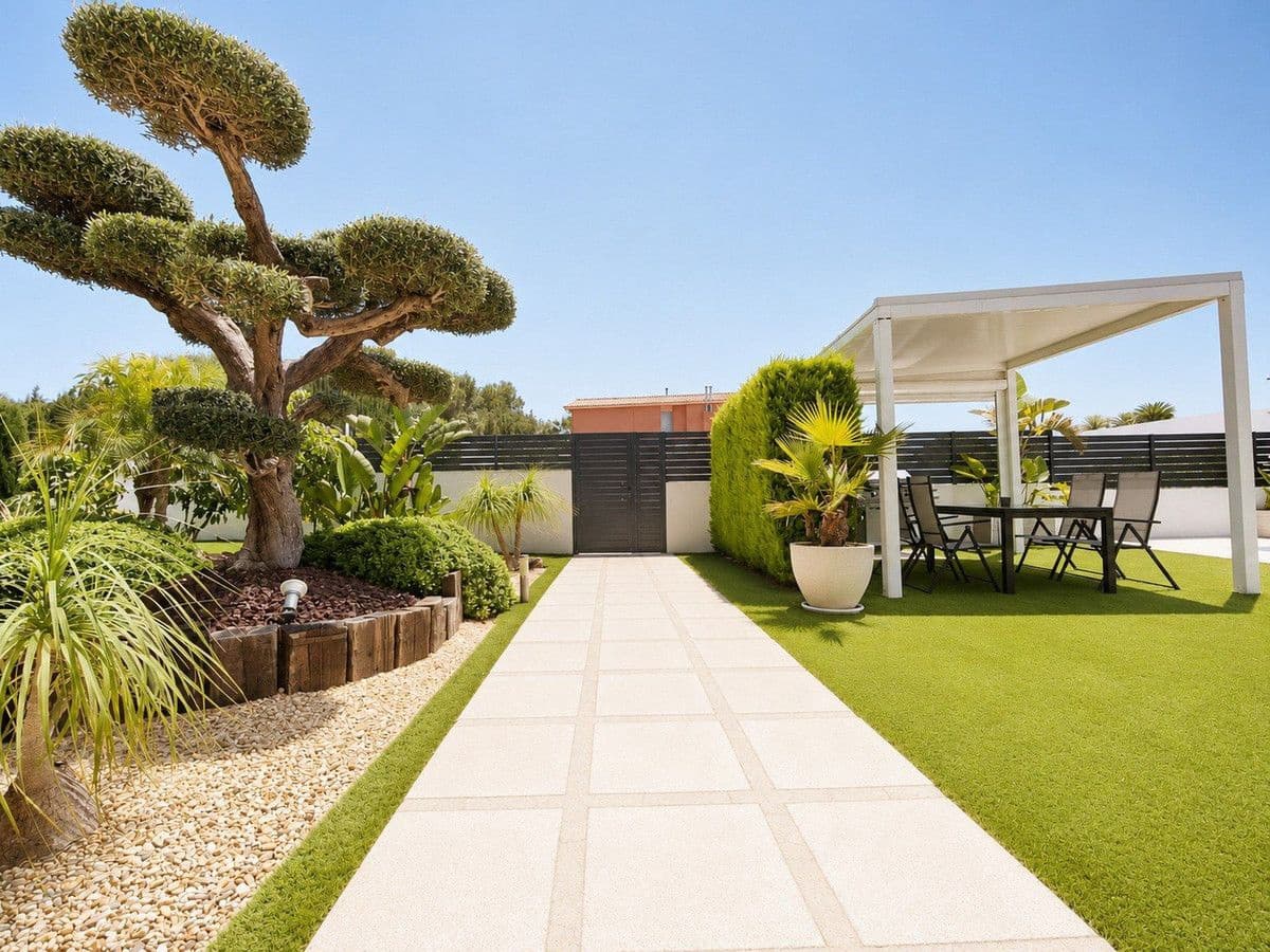 5 slaapkamer Villa te koop in Santa Pola met zwembad - € 1.190.000 (Ref: 10017861)