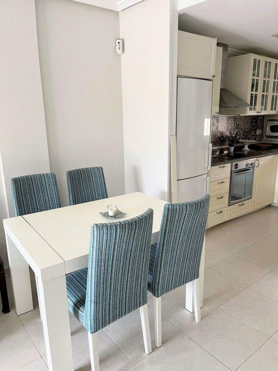 2 sypialnia Apartament na sprzedaż w Los Alcazares z basenem - 224 000 € (Ref: 10017863)