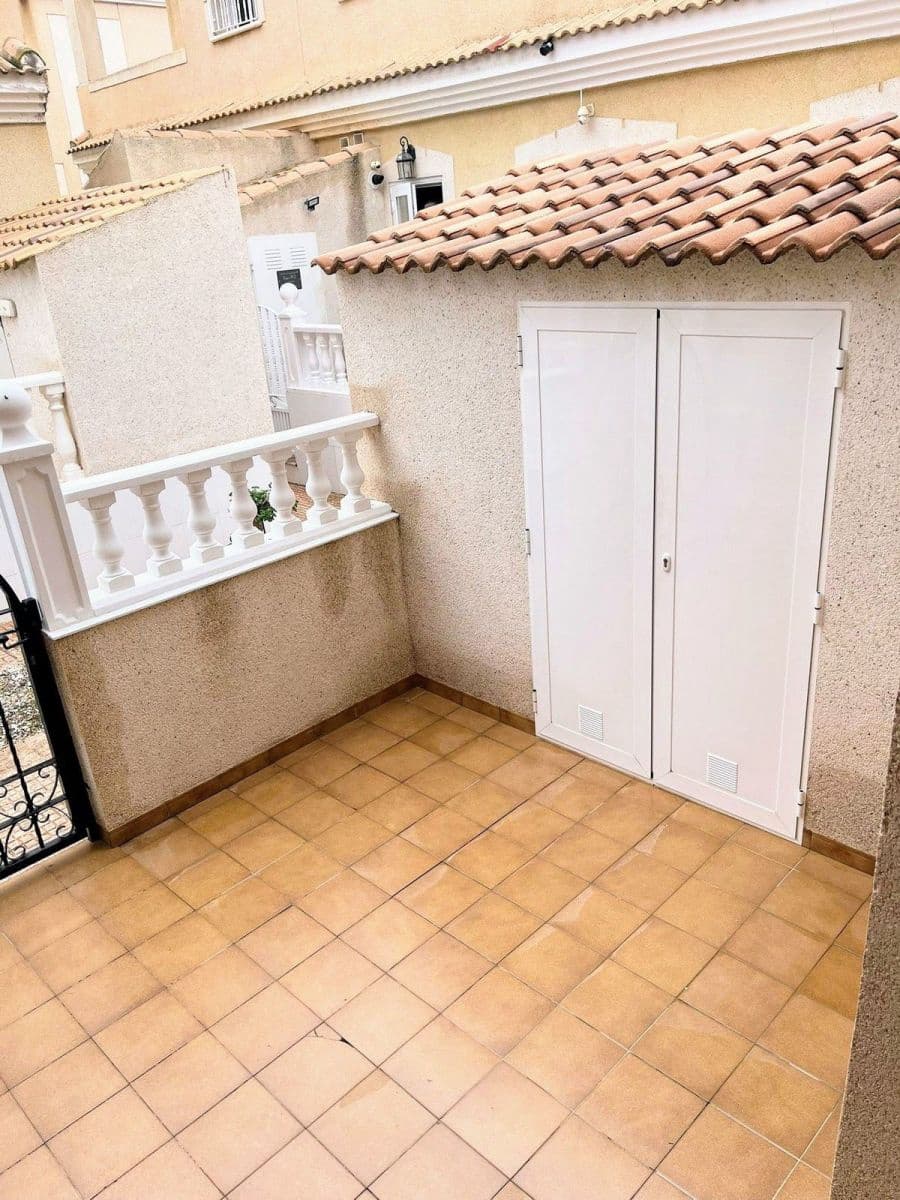 2 sypialnia Apartament na sprzedaż w Los Alcazares z basenem - 224 000 € (Ref: 10017863)