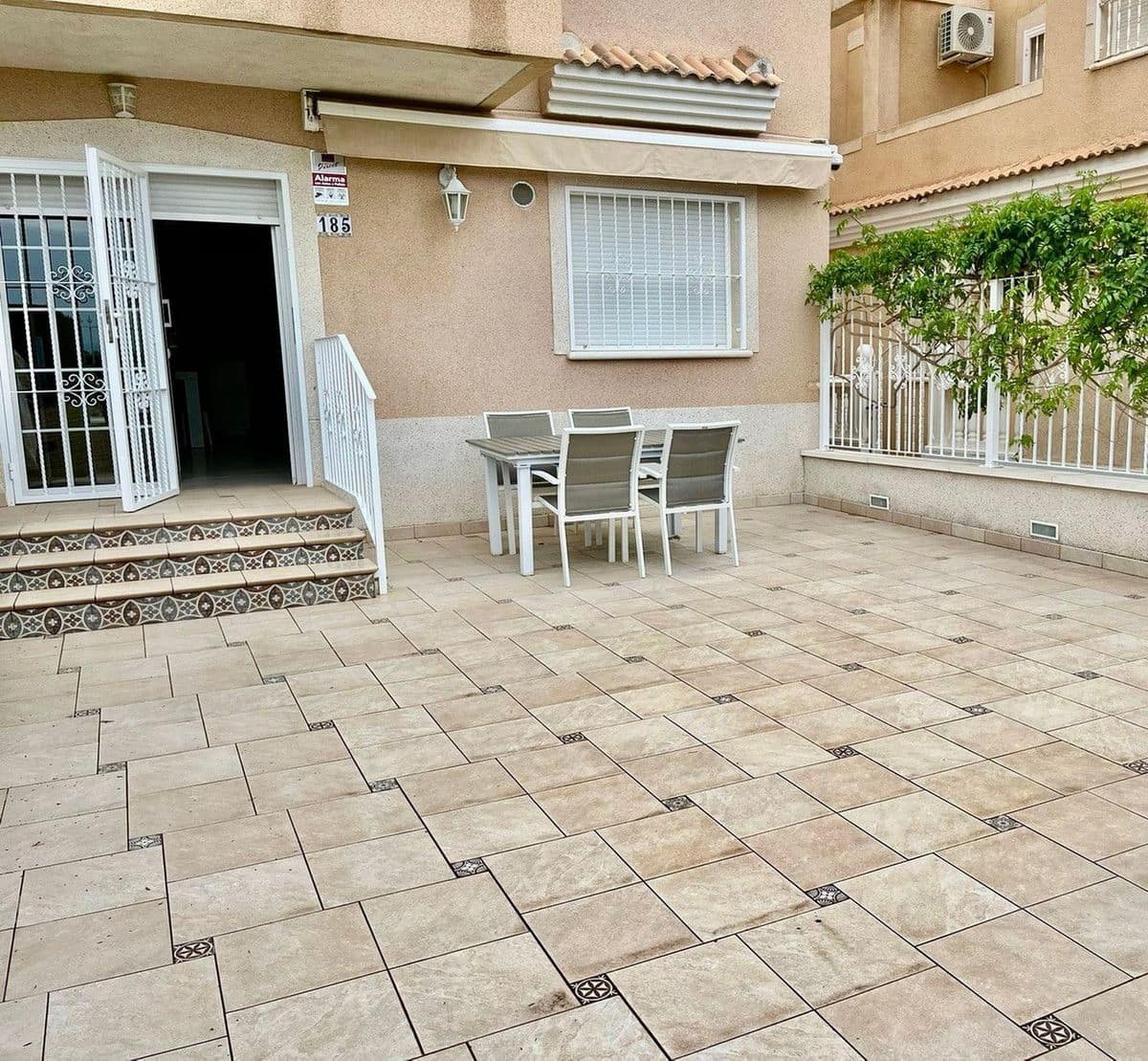 2 sypialnia Apartament na sprzedaż w Los Alcazares z basenem - 224 000 € (Ref: 10017863)