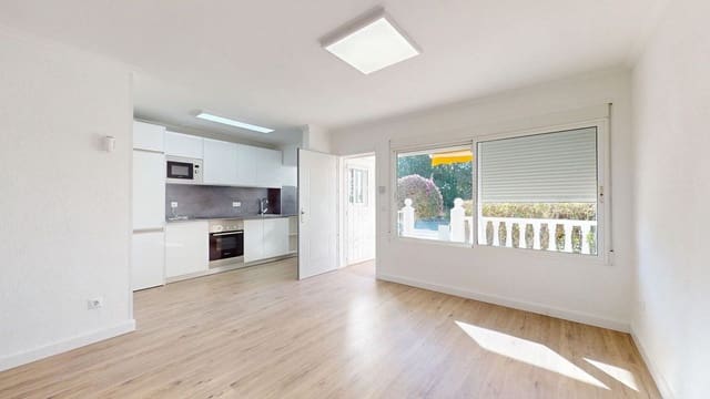 Apartamento de 2 habitaciones en Villamartín - Las Filipinas, Orihuela en venta - 199.000 € (Ref: 10017864)