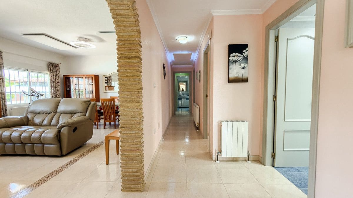 3 makuuhuone Huvila myytävänä paikassa Catral mukana uima-altaan - 585 500 € (Ref: 10017867)