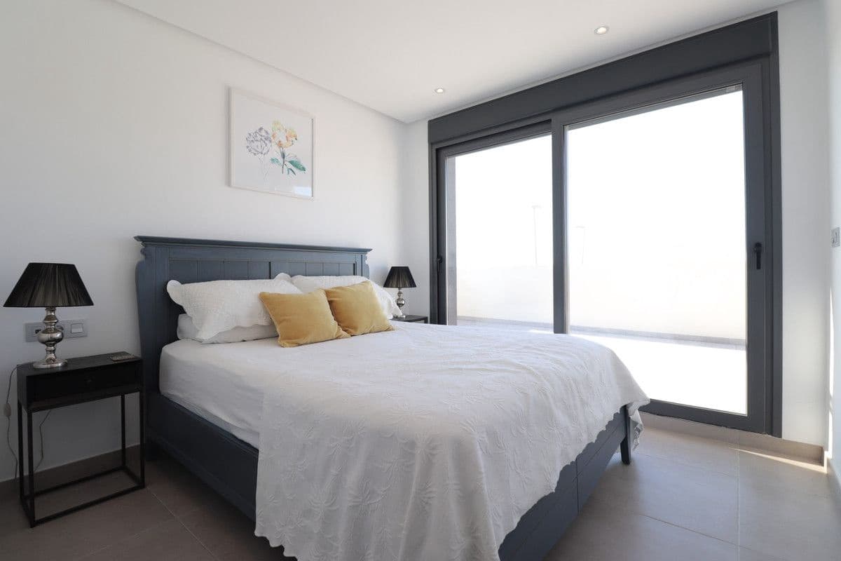 3 bedroom Villa for sale in Benijofar with pool - € 695,000 (Ref: 10017870)