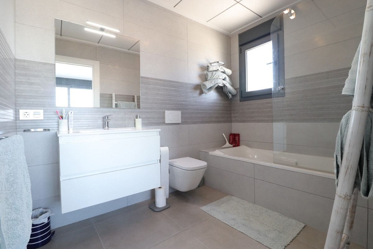 3 bedroom Villa for sale in Benijofar with pool - € 695,000 (Ref: 10017870)