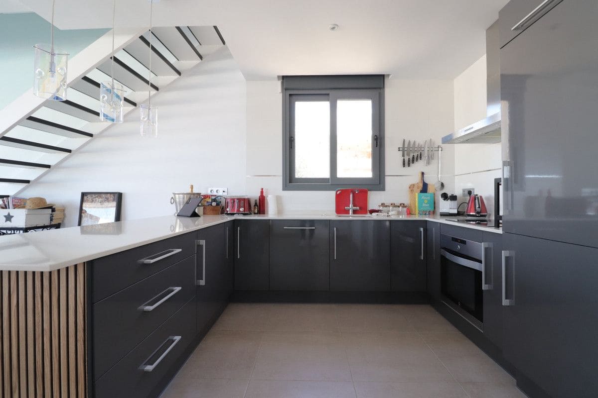 3 bedroom Villa for sale in Benijofar with pool - € 695,000 (Ref: 10017870)