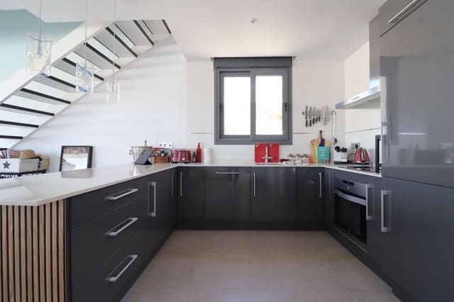 3 bedroom Villa for sale in Benijófar with pool - € 695,000 (Ref: 10017870)