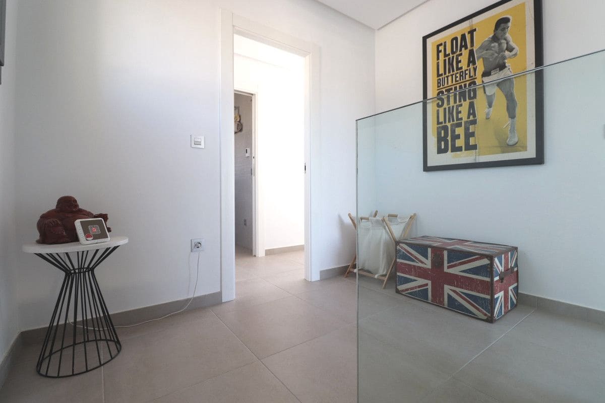 3 bedroom Villa for sale in Benijofar with pool - € 695,000 (Ref: 10017870)