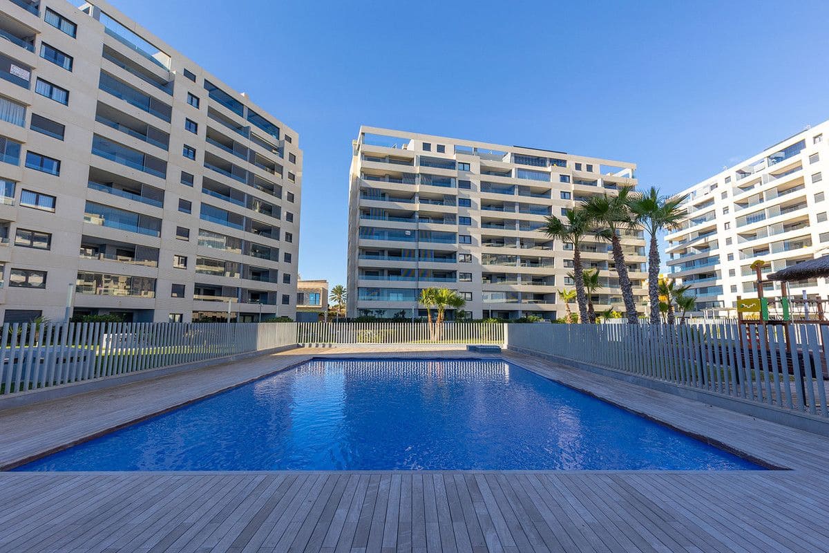 2 soveværelse Lejlighed til salg i Orihuela Costa - € 765.000 (Ref: 10017875)
