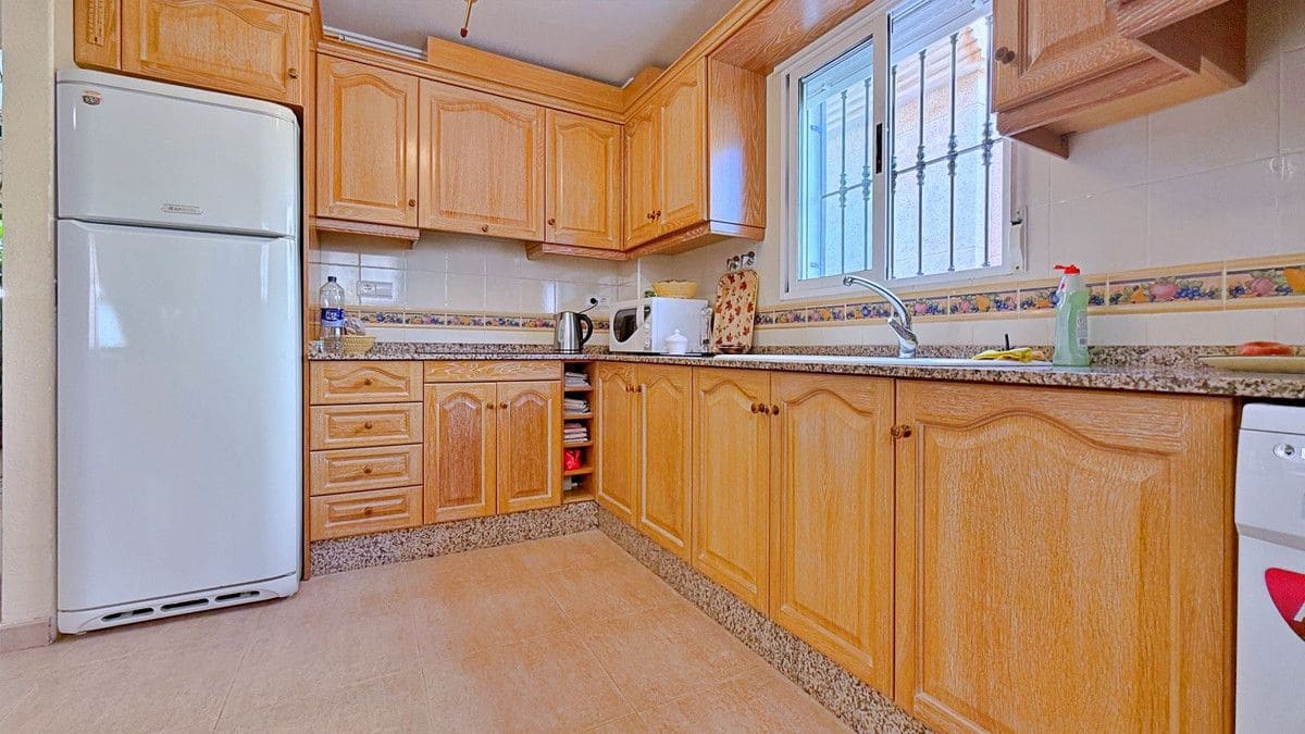 4 slaapkamer Villa te koop in Torrevieja - € 379.000 (Ref: 10017876)