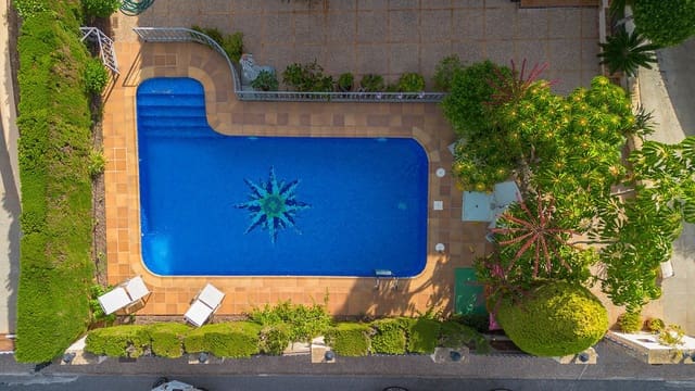 6 camera da letto Villa in vendita in Torrevieja - 2.490.000 € (Rif: 10017879)