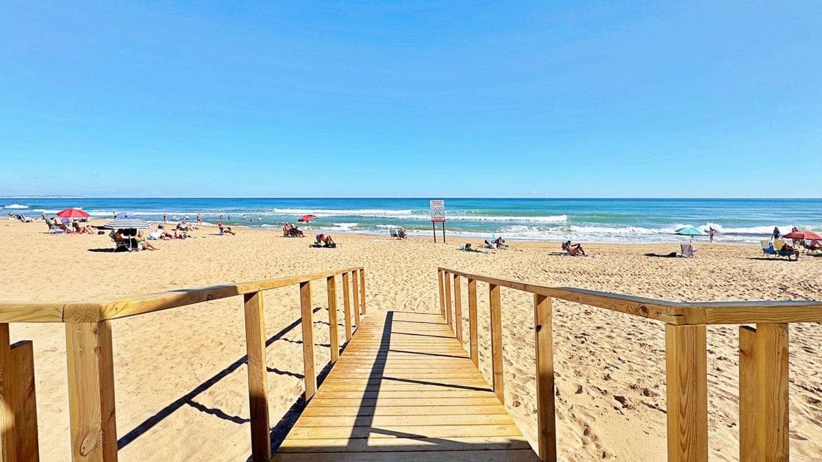 1 bedroom Apartment for sale in La Mata - € 187,900 (Ref: 10017880)