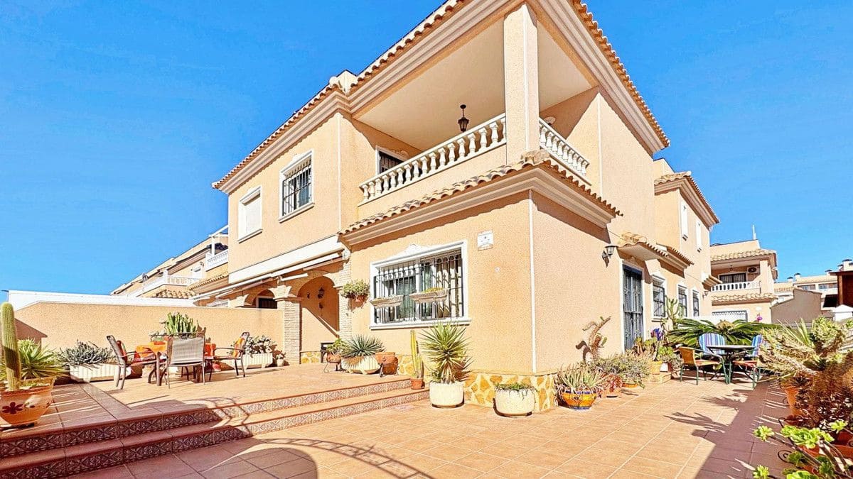 3 soverom Kjedet enebolig til salgs i Orihuela Costa - € 272 900 (Ref: 10017881)