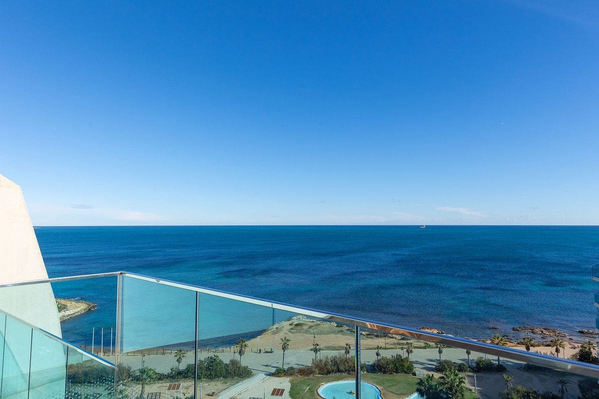 2 slaapkamer Appartement te koop in Orihuela Costa - € 699.000 (Ref: 10017883)