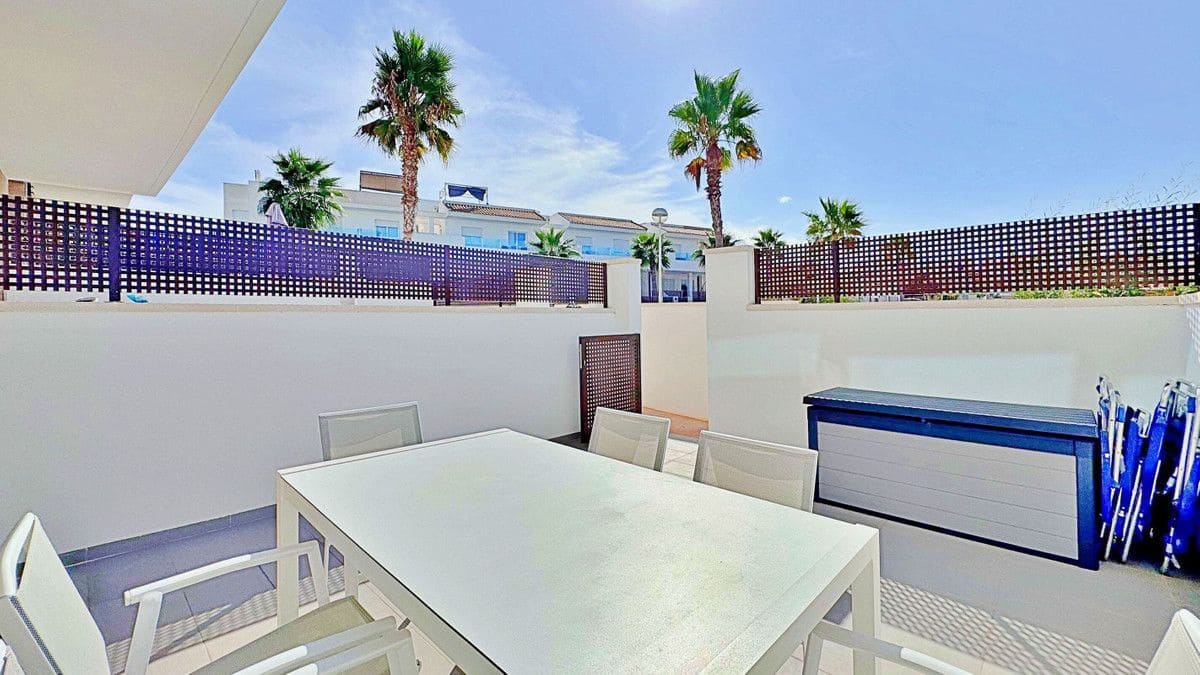 Casa de 3 habitaciones en La Florida en venta - 326.000 € (Ref: 10017888)