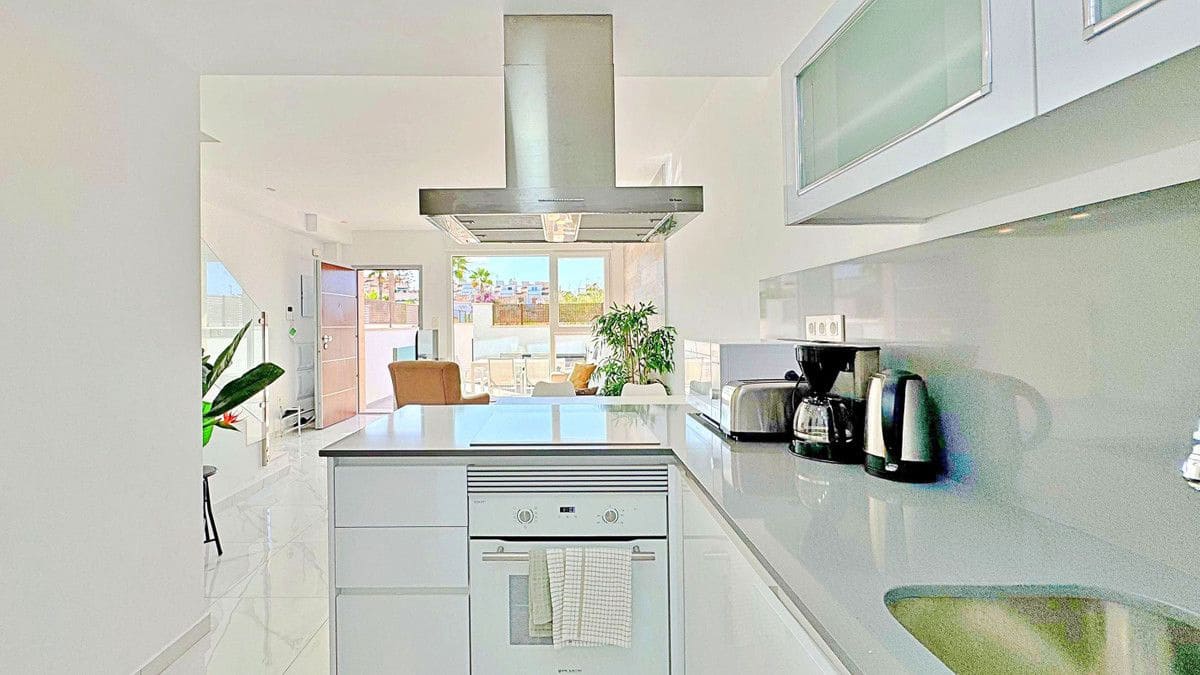 Casa de 3 habitaciones en La Florida en venta - 326.000 € (Ref: 10017888)