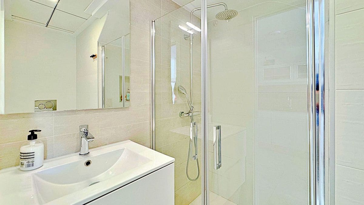 Casa de 3 habitaciones en La Florida en venta - 326.000 € (Ref: 10017888)