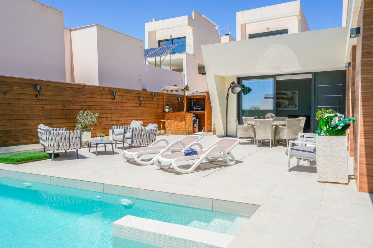 4 sovrum Villa till salu i Benijofar - 640 000 € (Ref: 10017889)