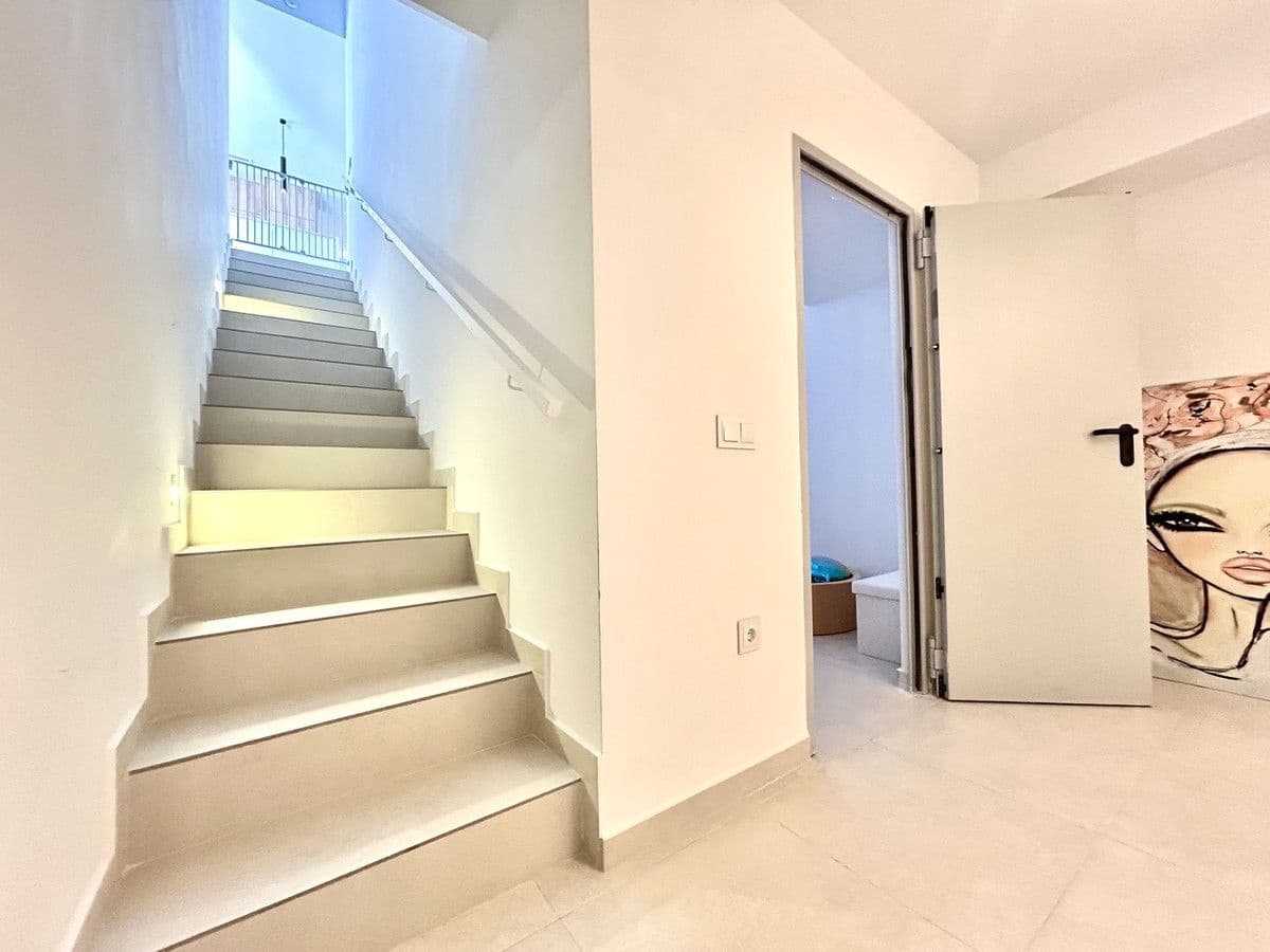 4 bedroom Villa for sale in San Miguel de Salinas - € 605,000 (Ref: 10017891)