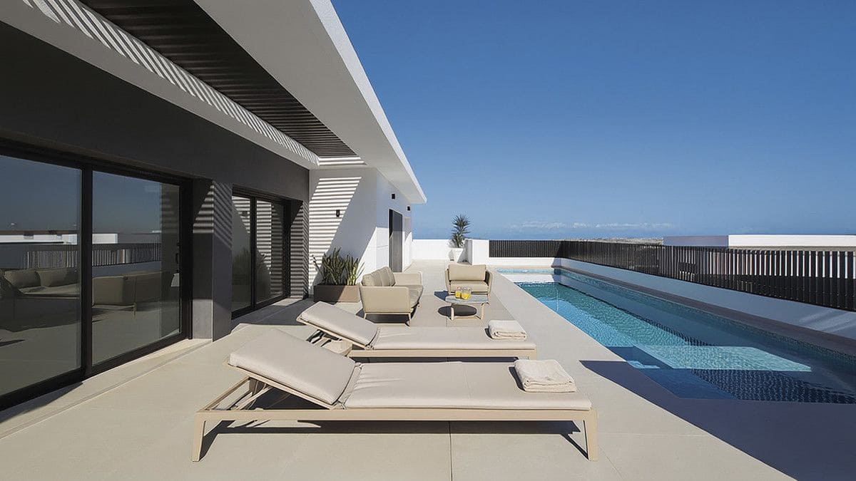 4 bedroom Villa for sale in Dona Pepa - € 788,750 (Ref: 10017893)