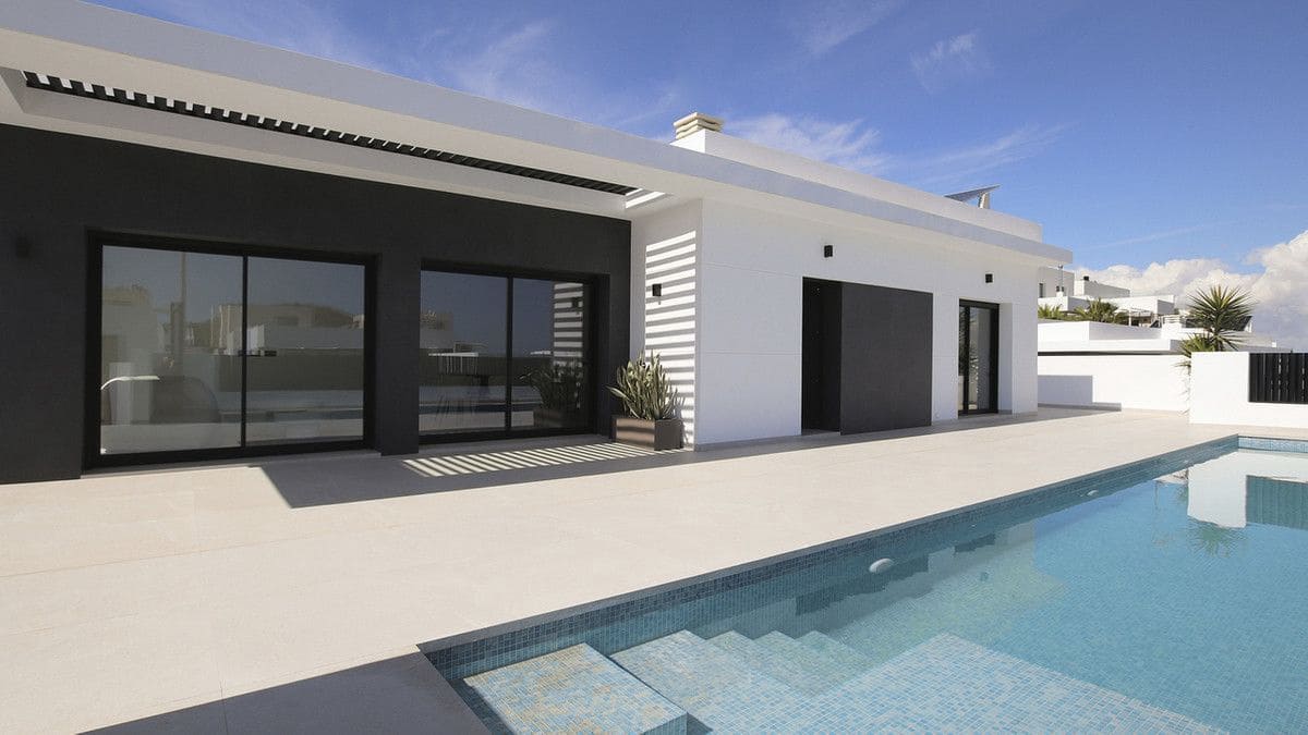 4 bedroom Villa for sale in Dona Pepa - € 788,750 (Ref: 10017893)