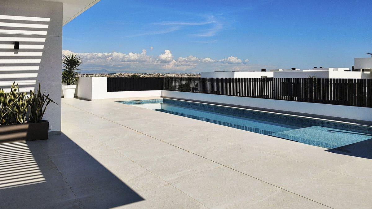 4 bedroom Villa for sale in Dona Pepa - € 788,750 (Ref: 10017893)