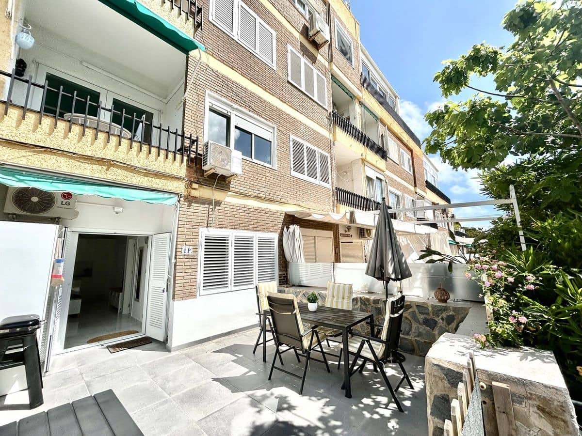 2 bedroom Apartment for sale in La Zenia - € 189,900 (Ref: 10017896)