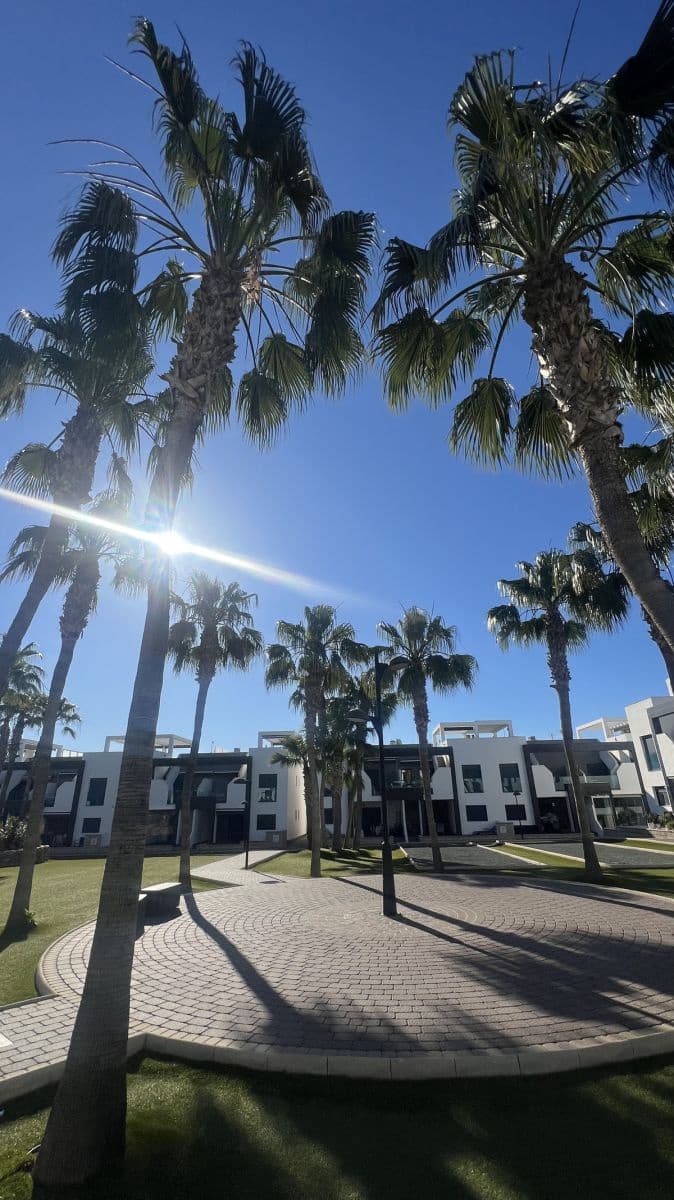 2 bedroom Apartment for sale in La Zenia - € 275,000 (Ref: 10017897)
