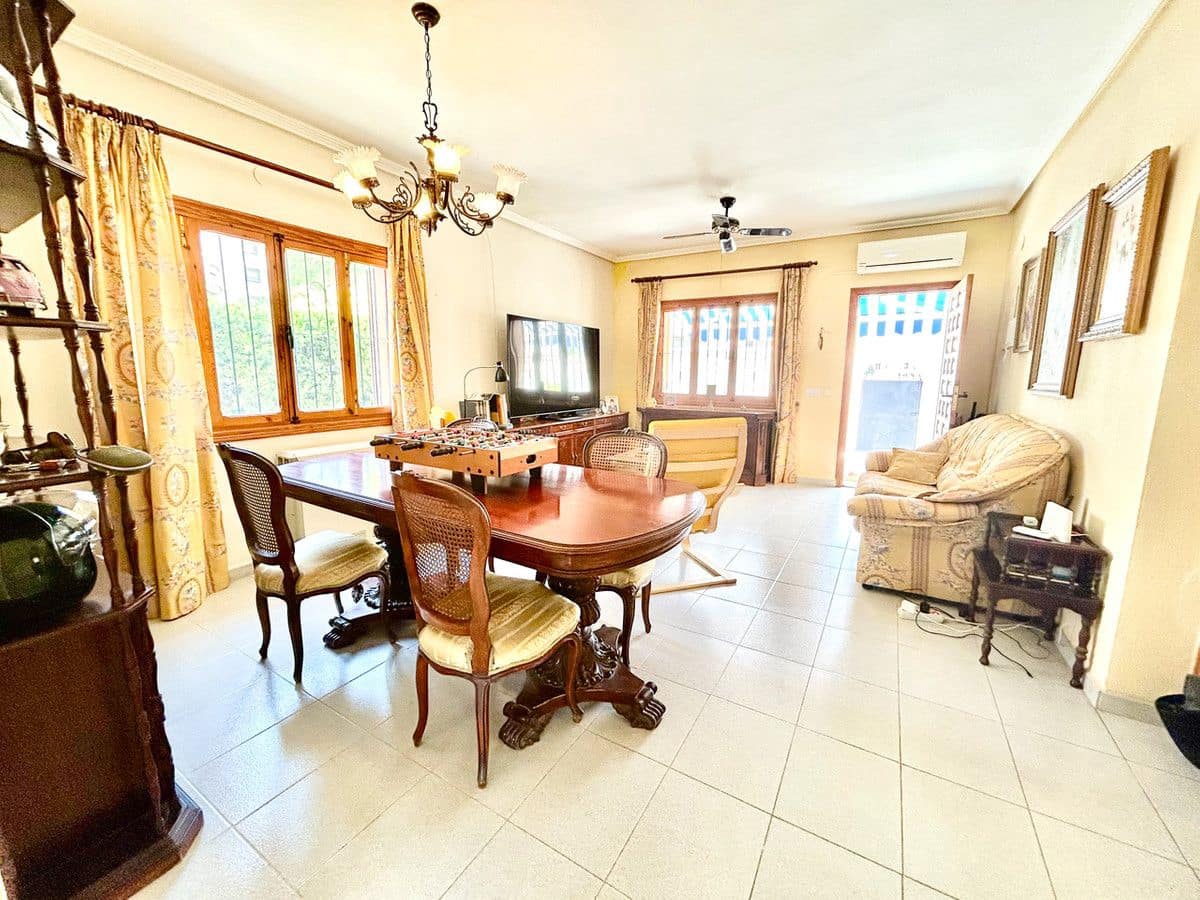 3 Zimmer Villa zu verkaufen in La Zenia - 630.000 € (Ref: 10017899)