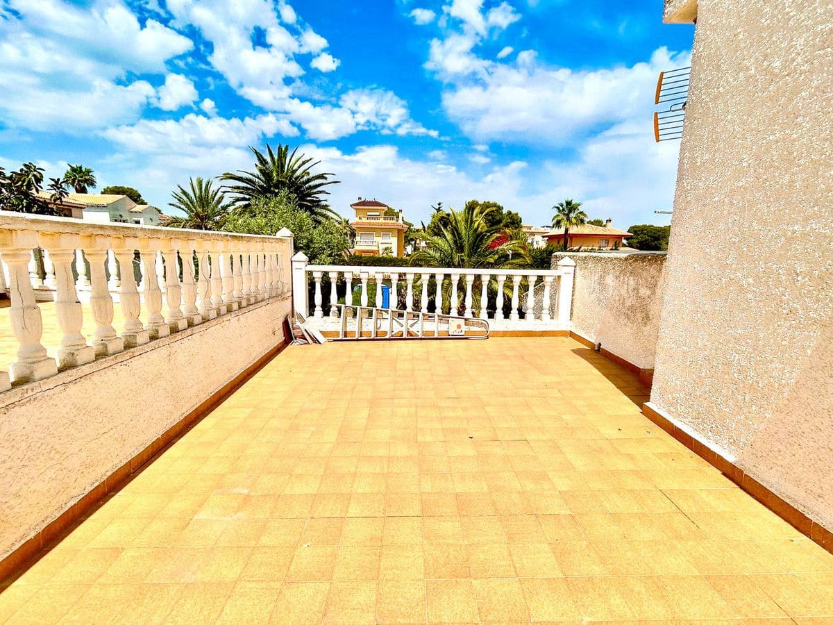 3 Zimmer Villa zu verkaufen in La Zenia - 630.000 € (Ref: 10017899)