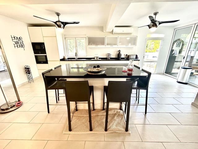 4 makuuhuone Huvila myytävänä paikassa Catral - 549 000 € (Ref: 10017900)