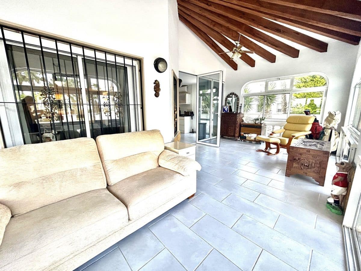 4 makuuhuone Huvila myytävänä paikassa Catral - 549 000 € (Ref: 10017900)