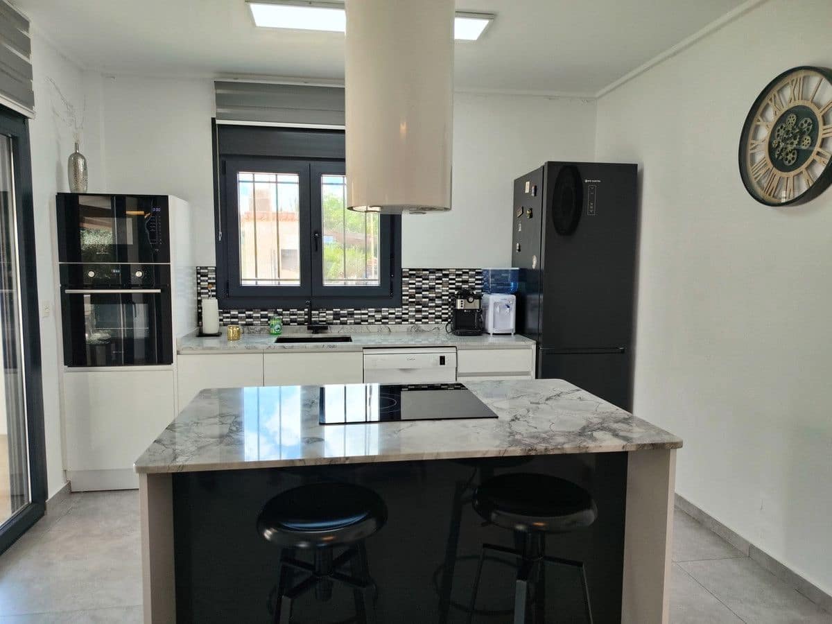 6 bedroom Villa for sale in Los Montesinos - € 785,000 (Ref: 10017903)