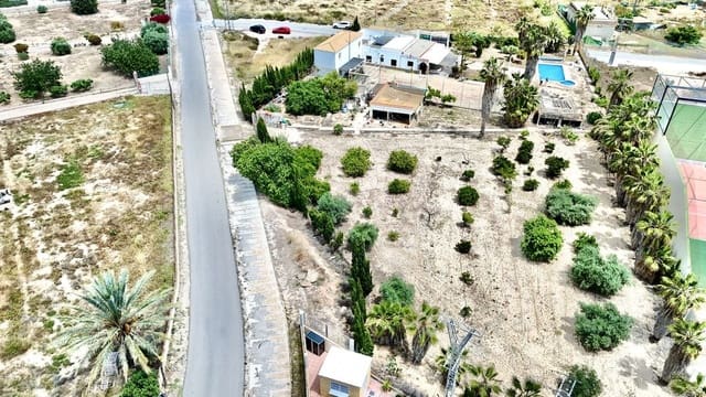 6 bedroom Villa for sale in Los Montesinos - € 785,000 (Ref: 10017903)
