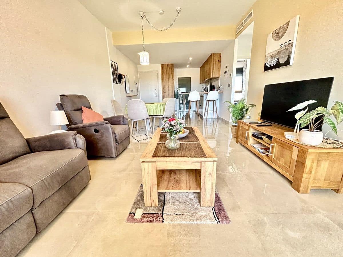 Apartamento de 2 habitaciones en Pilar de la Horadada en venta - 330.000 € (Ref: 10017907)