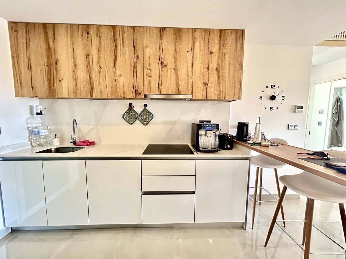 Apartamento de 2 habitaciones en Pilar de la Horadada en venta - 330.000 € (Ref: 10017907)