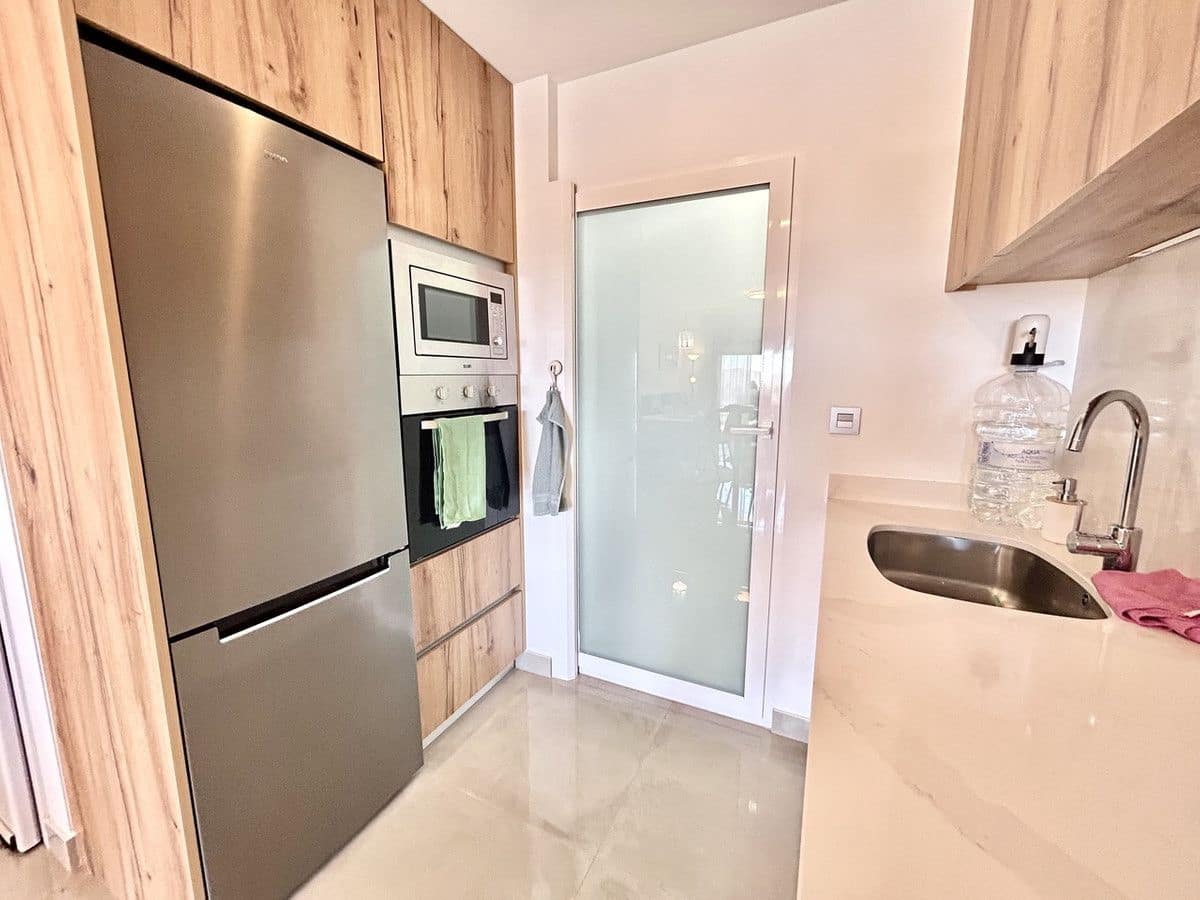 Apartamento de 2 habitaciones en Pilar de la Horadada en venta - 330.000 € (Ref: 10017907)