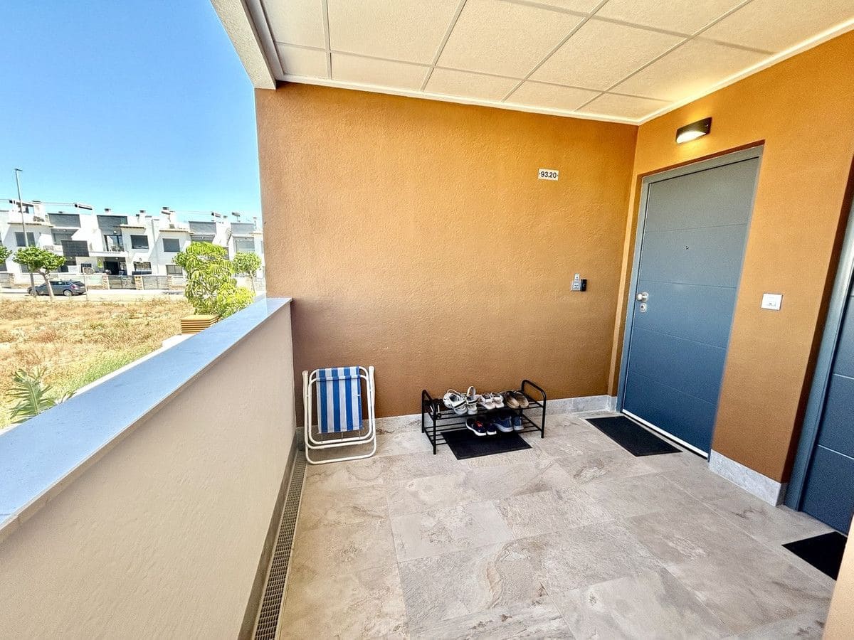 Apartamento de 2 habitaciones en Pilar de la Horadada en venta - 330.000 € (Ref: 10017907)