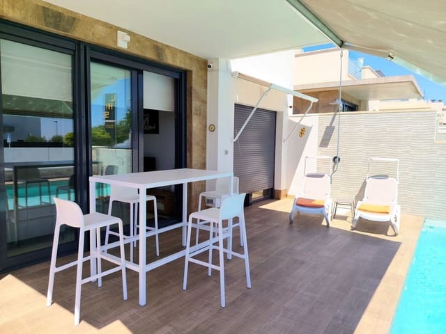 3 bedroom Villa for sale in San Miguel de Salinas - € 399,000 (Ref: 10017909)