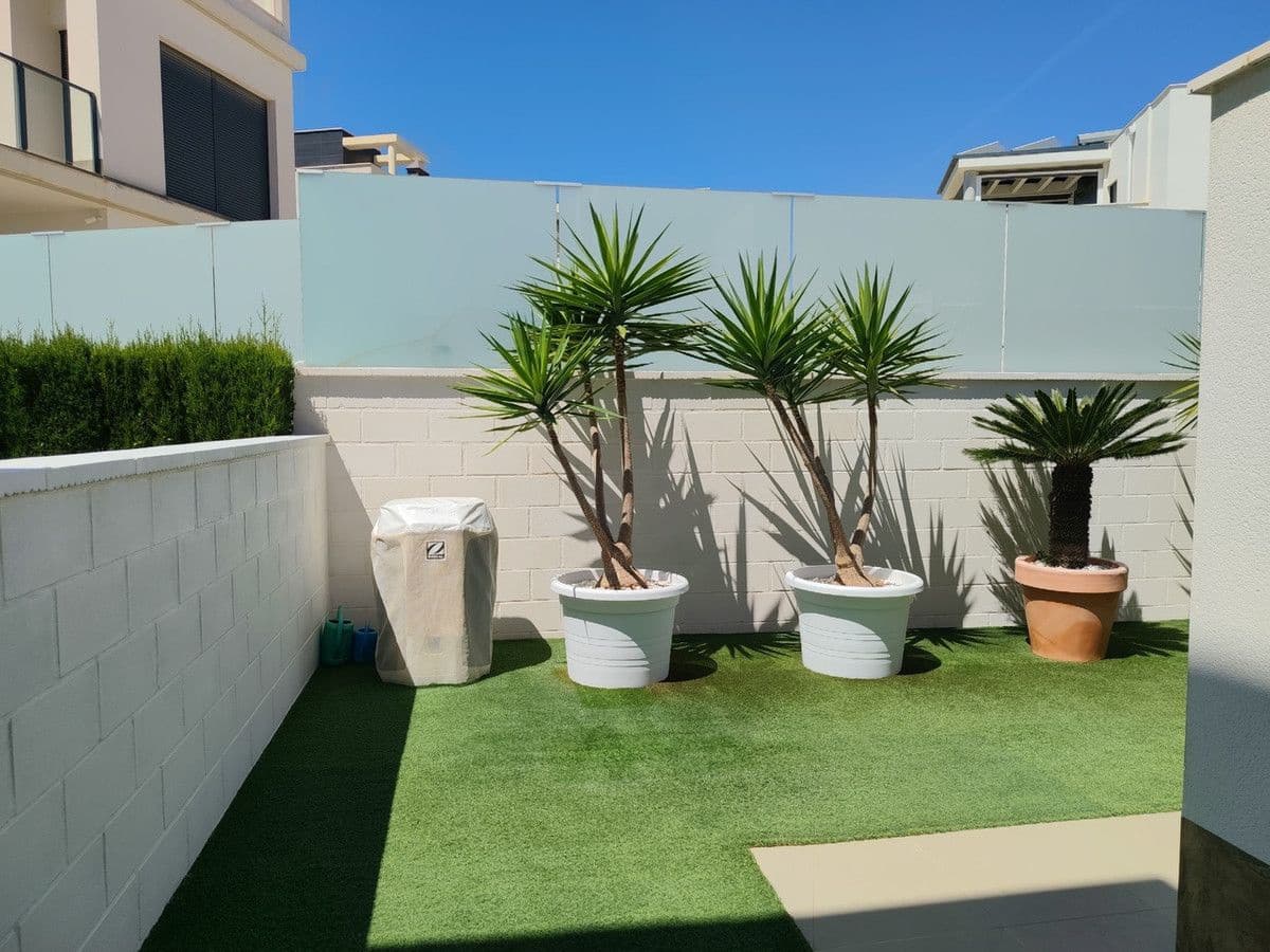 3 bedroom Villa for sale in San Miguel de Salinas - € 399,000 (Ref: 10017909)