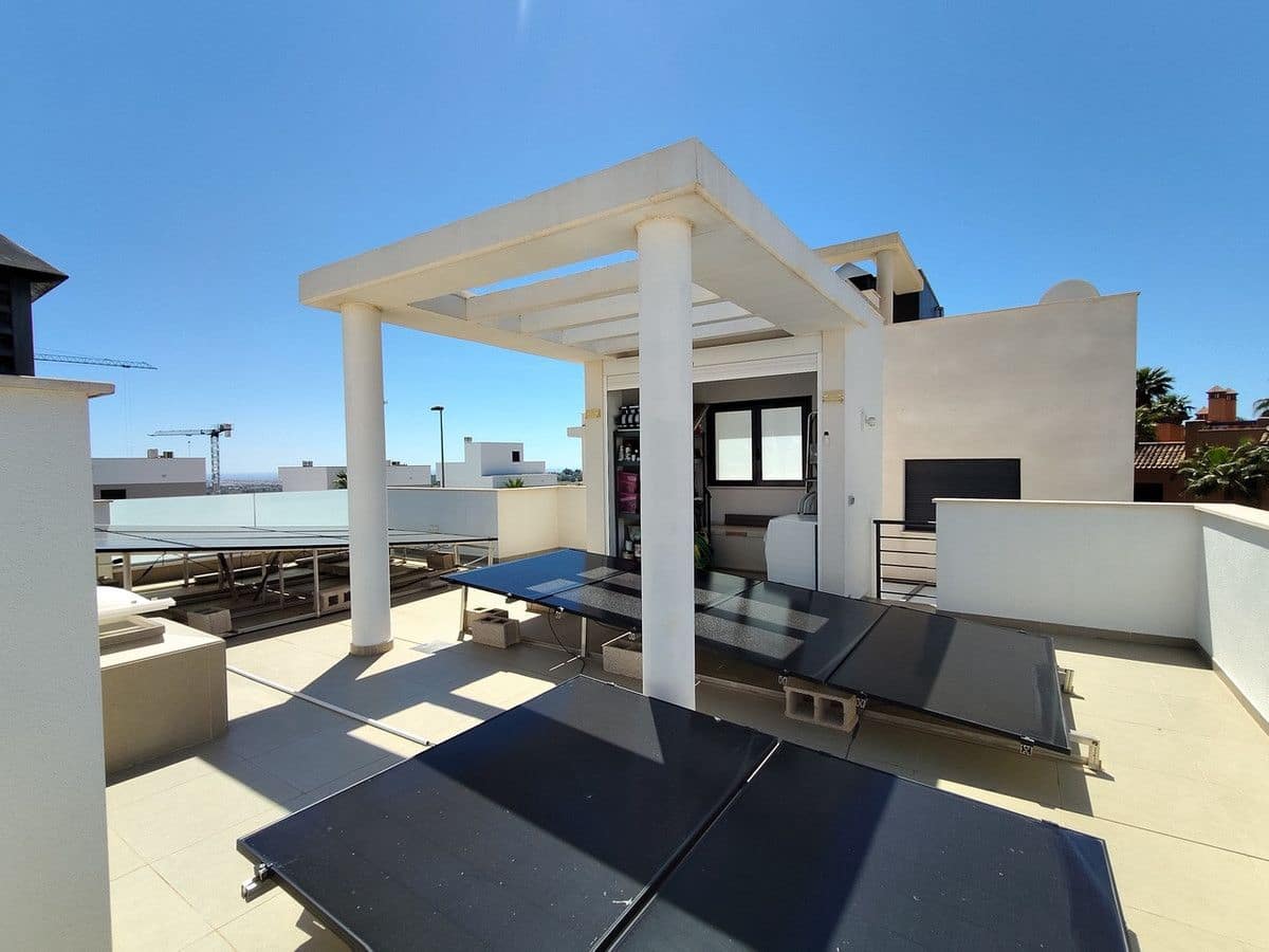 3 bedroom Villa for sale in San Miguel de Salinas - € 399,000 (Ref: 10017909)