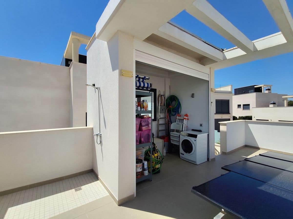 3 bedroom Villa for sale in San Miguel de Salinas - € 399,000 (Ref: 10017909)