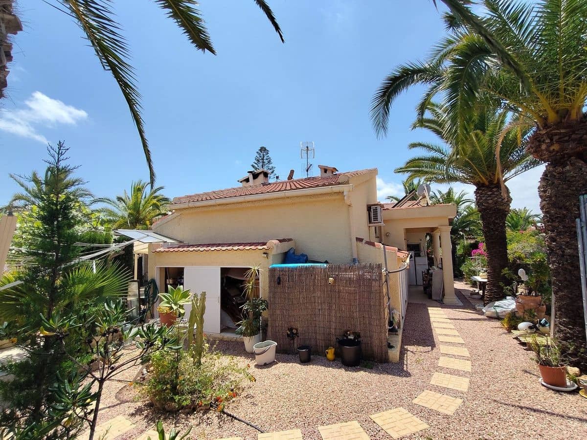 3 bedroom Villa for sale in Rojales - € 550,000 (Ref: 10017910)