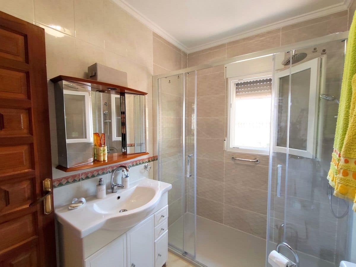 3 bedroom Villa for sale in Rojales - € 550,000 (Ref: 10017910)