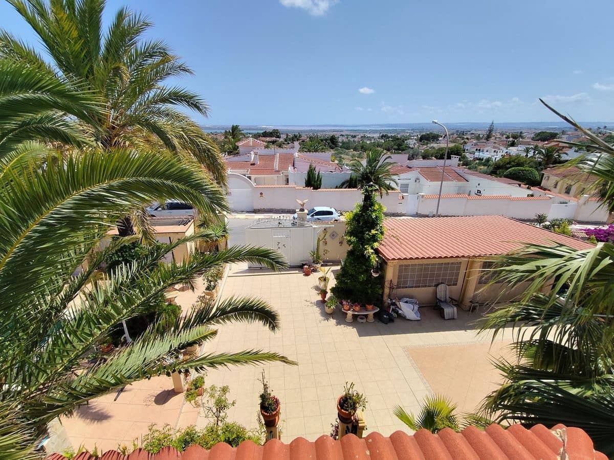 3 bedroom Villa for sale in Rojales - € 550,000 (Ref: 10017910)