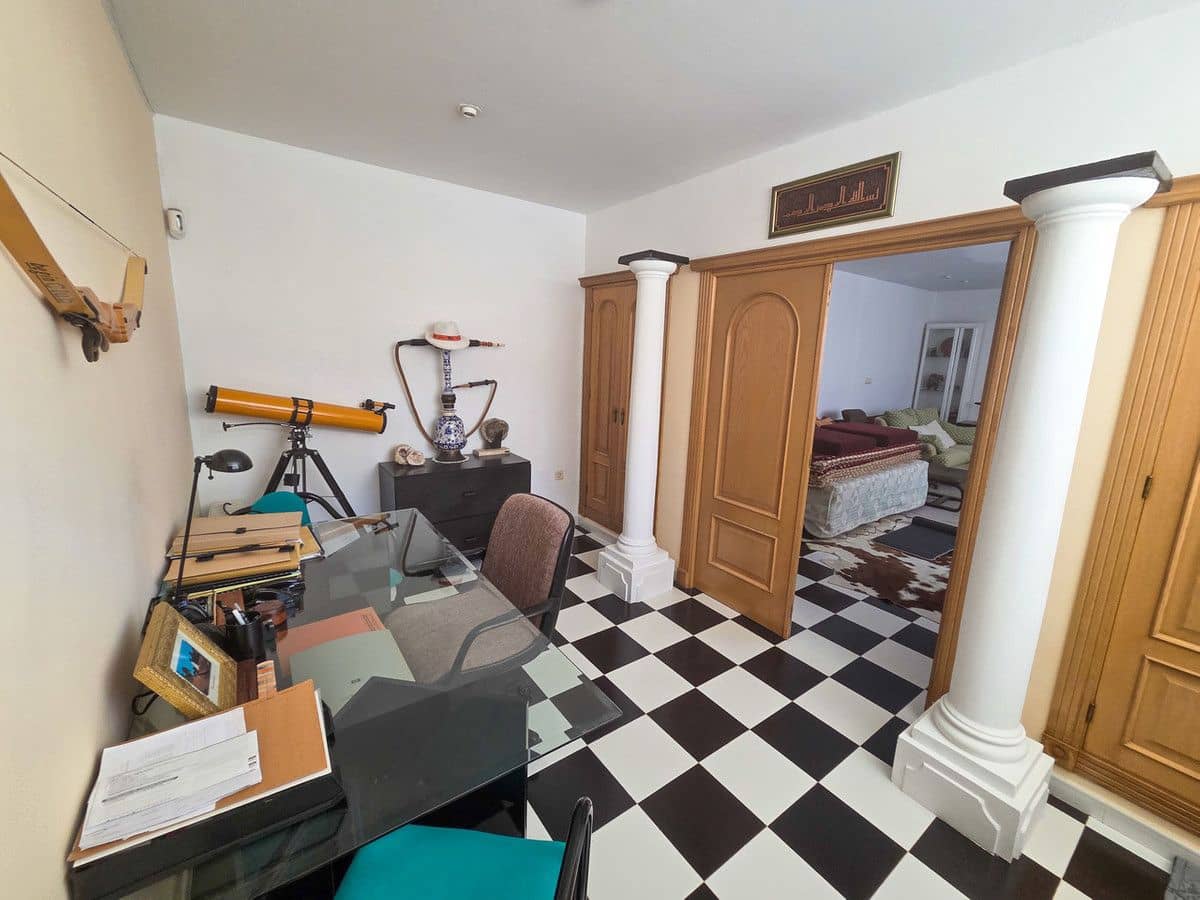 9 quarto Moradia para venda em Elche / Elx - 1 150 000 € (Ref: 10017912)