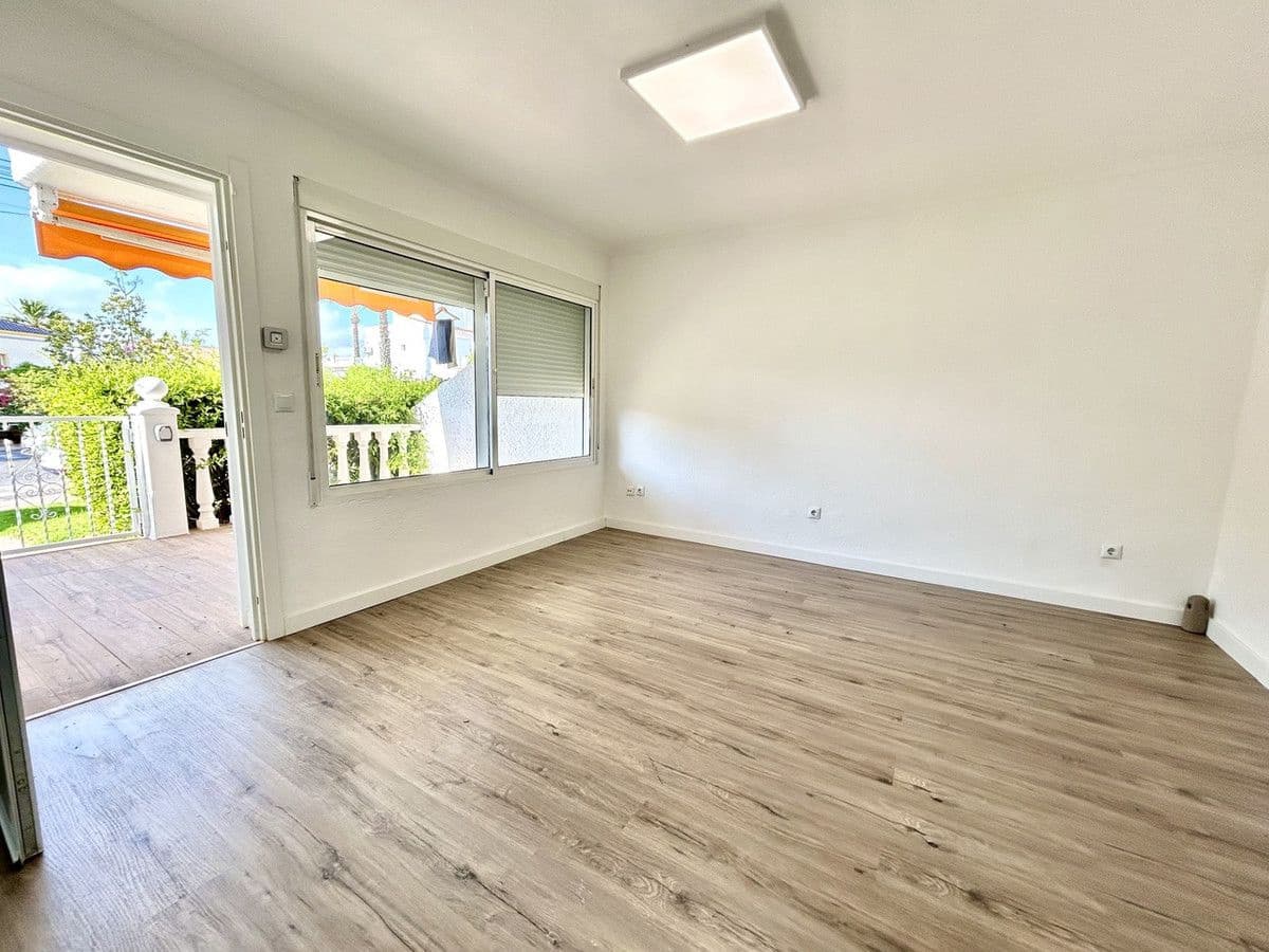 2 makuuhuone Huoneisto myytävänä paikassa Orihuela Costa - 199 000 € (Ref: 10017913)