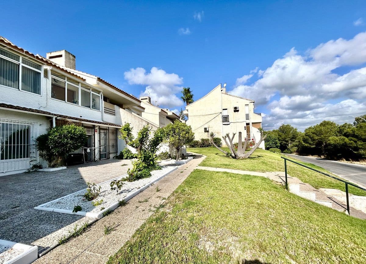 2 makuuhuone Huoneisto myytävänä paikassa Orihuela Costa - 199 000 € (Ref: 10017913)